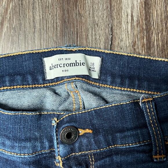 Abercrombie Kids Girl's 16 a&f  Skinny Dark Wash Stretch Jeans - Picture 3 of 7